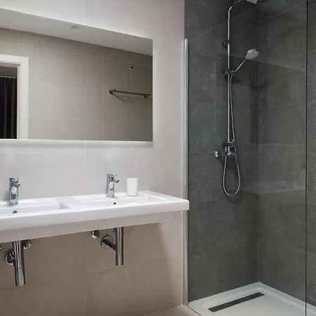 Blanca - Vipvipvillas *