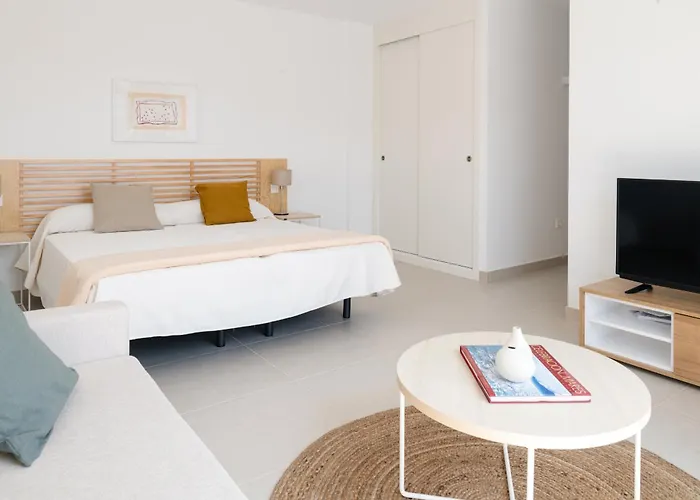 Blanca - Vipvipvillas *